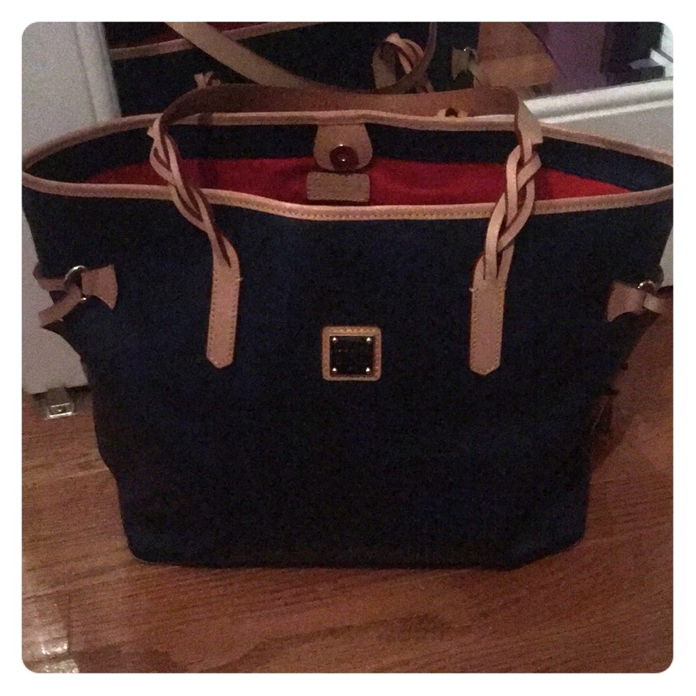 Dooney and bourke bag